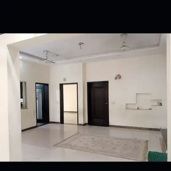 10 Marla House For Sale In Paragon City Lahore