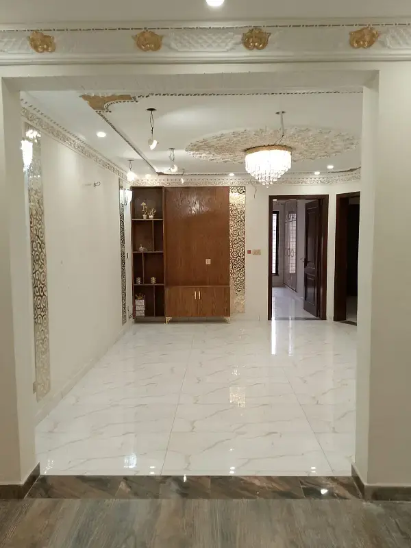 10 Marla House For Sale In Paragon City Lahore