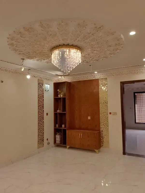 10 Marla House For Sale In Paragon City Lahore