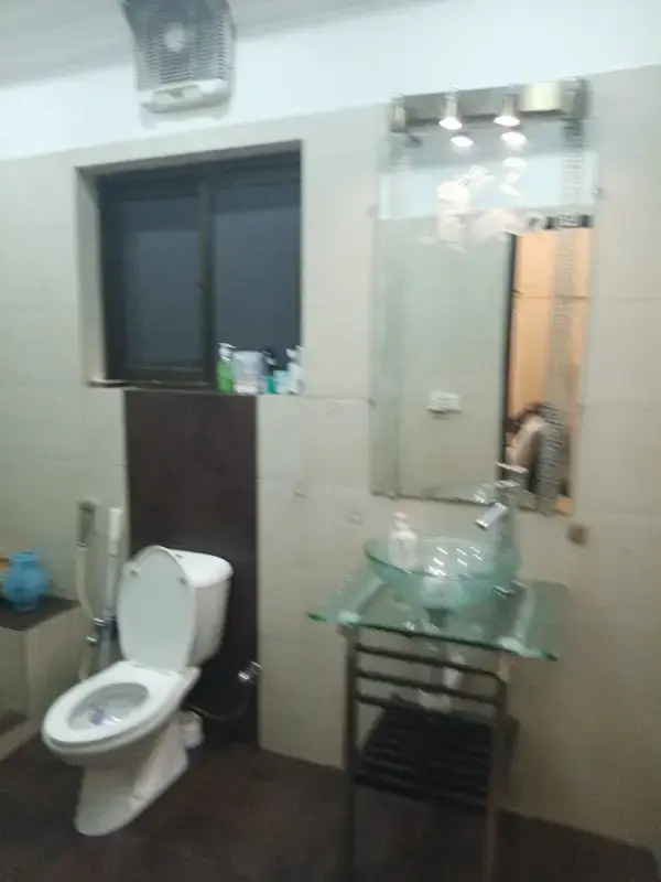 Two kanal House available for rent Johar Town Lahore Can Be Used for OFFICE , Schools , Collage or Hospital